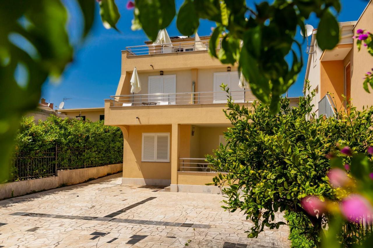 Apartments Mikulic 로고즈니차 외부 사진